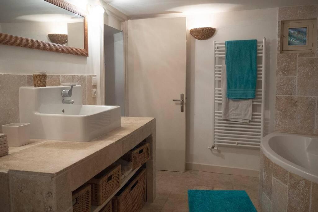 Magnifique Maison De Village Clim Vue Mer 6 Pers Bormes-les-Mimosas Exterior foto